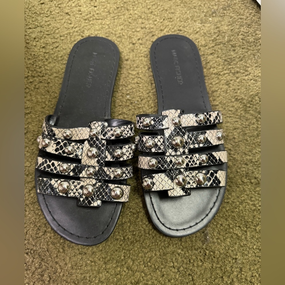 DSW sandals